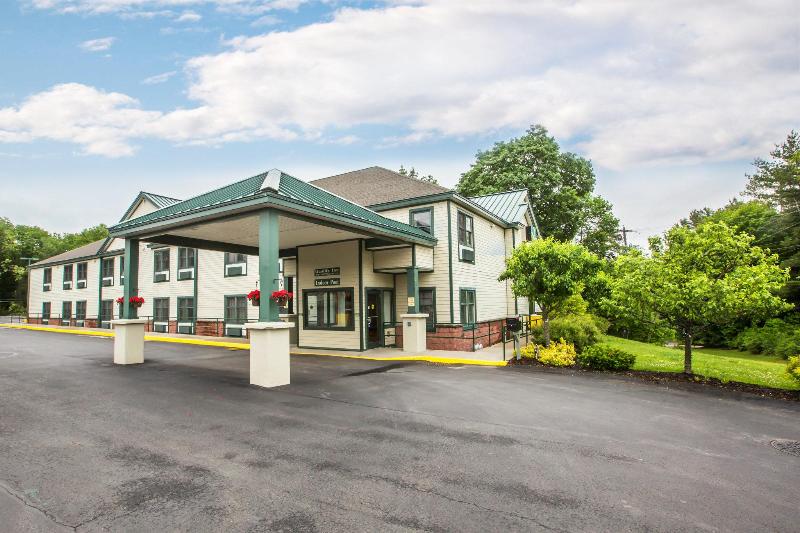 酒店 Econo Lodge Glens Falls   Lake George