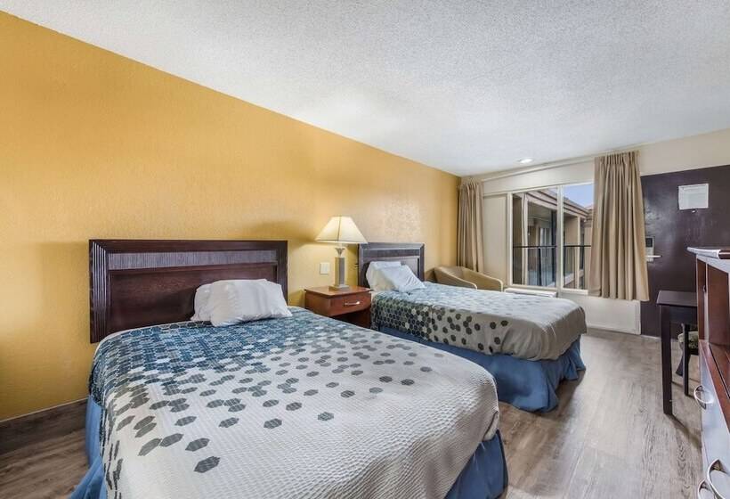 ホテル Econo Lodge Salisbury