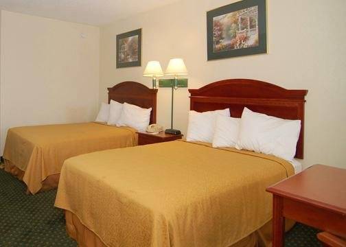 هتل Econo Lodge Choice S I 95 Savannah Gateway 24 Hour Fitness Center On Site Guest Laundry On Site Perk