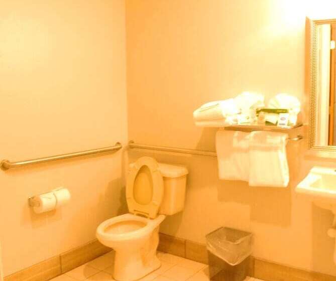 هتل Guesthouse Inn & Suites Lexington