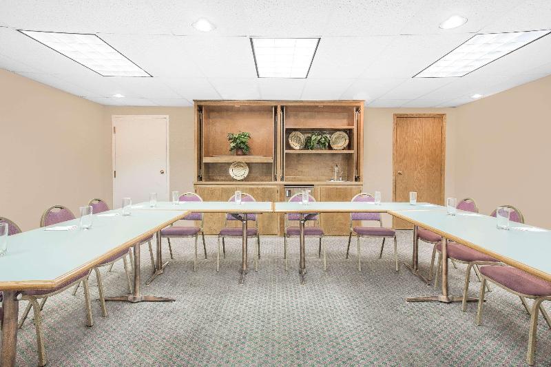 فندق Hawthorn Extended Stay By Wyndham Green Bay