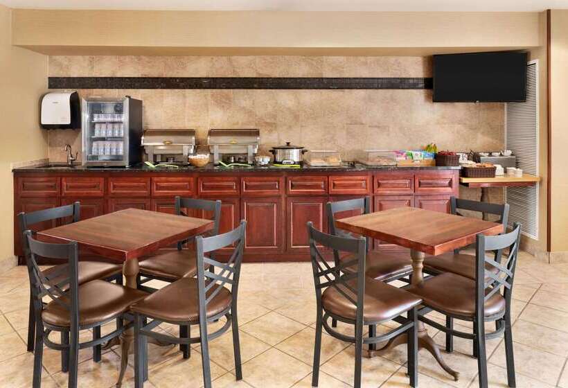 هتل Hawthorn Extended Stay By Wyndham Oak Creek