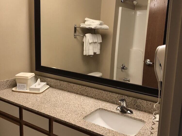 هتل Hawthorn Extended Stay By Wyndham Oak Creek