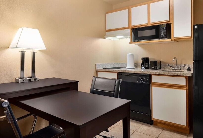 هتل Hawthorn Extended Stay By Wyndham Oak Creek