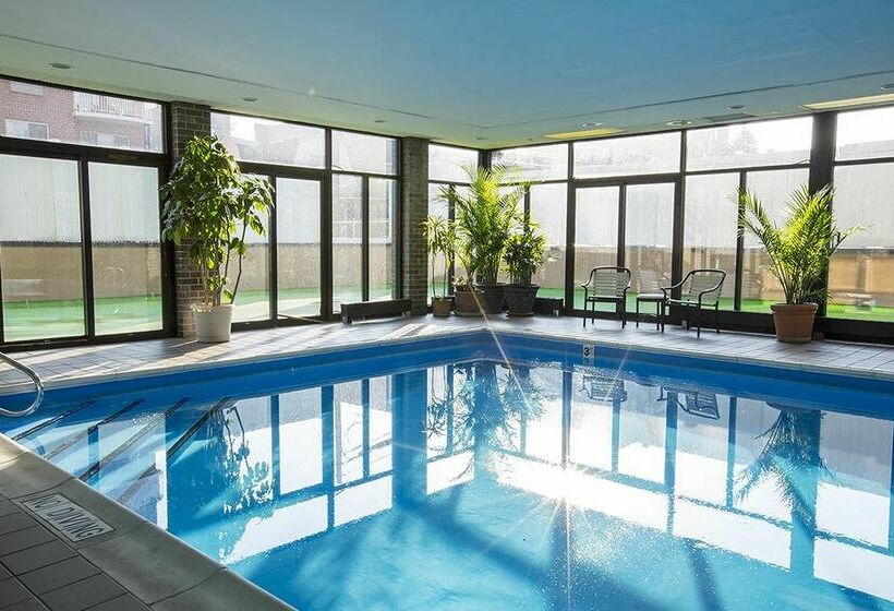 فندق Holiday Inn Laguardia Airport, An Ihg