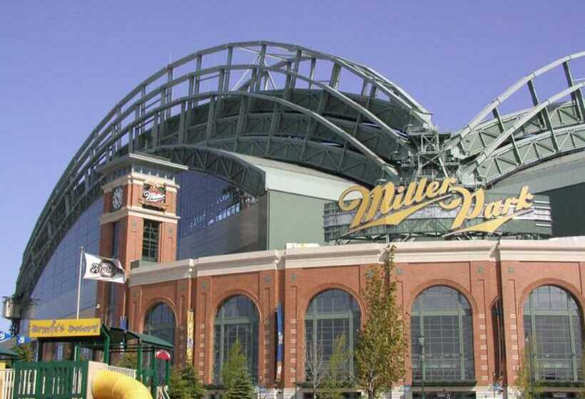 Holiday Inn Hotel Pewaukee Milwaukee West, An Ihg