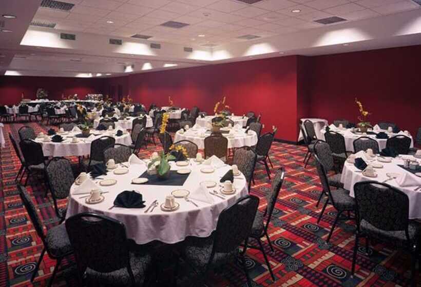 Holiday Inn Hotel Pewaukee Milwaukee West, An Ihg