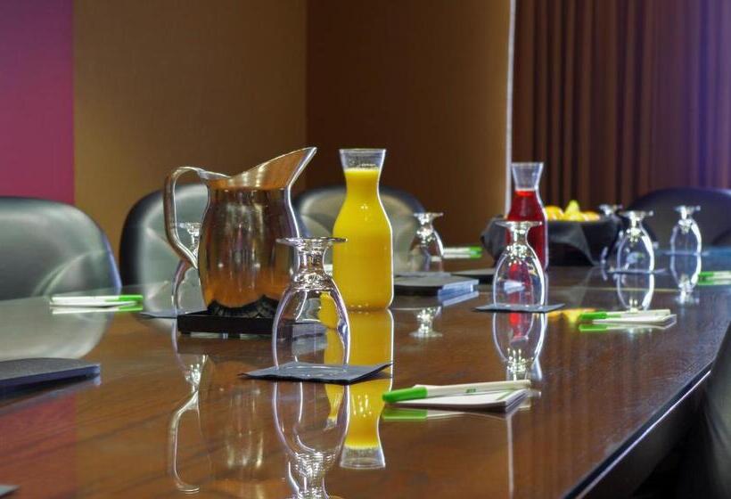 Holiday Inn Hotel Pewaukee Milwaukee West, An Ihg