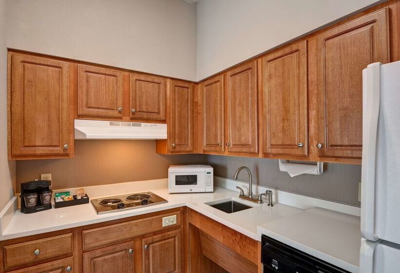 فندق Homewood Suites By Hilton Aurora Naperville