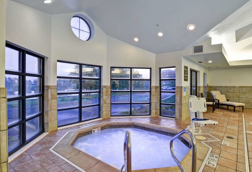 فندق Homewood Suites By Hilton Aurora Naperville