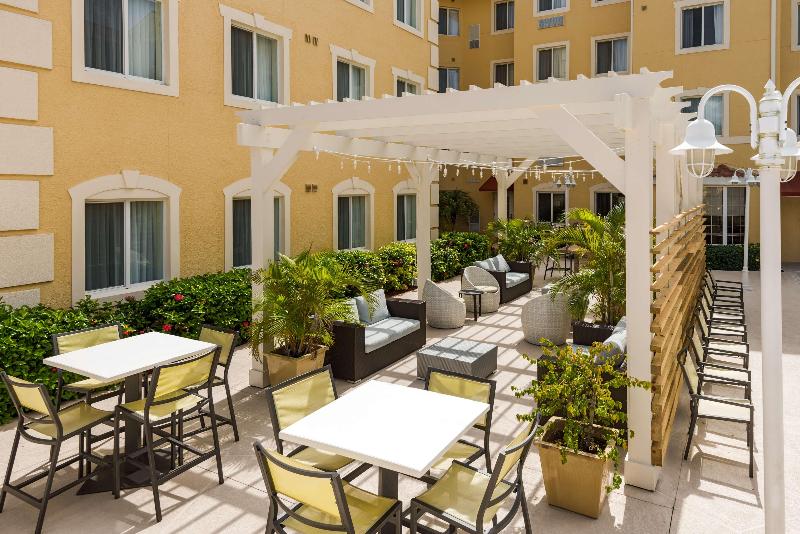 فندق Homewood Suites By Hilton Bonita Springs