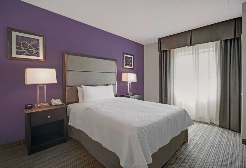 فندق Homewood Suites By Hilton Eatontown