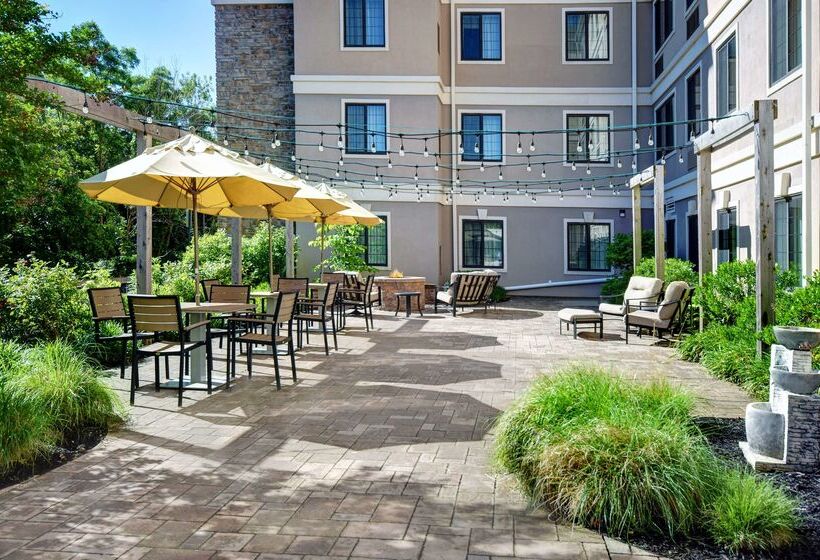 فندق Homewood Suites By Hilton Eatontown