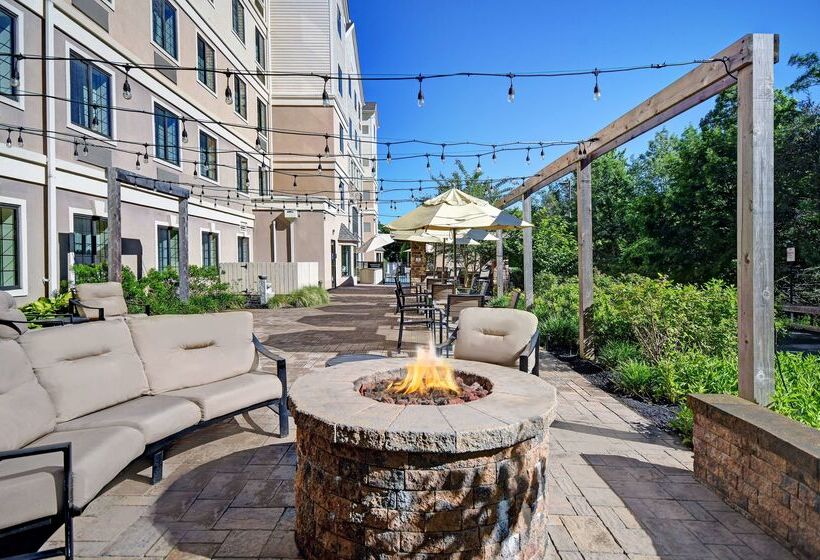 فندق Homewood Suites By Hilton Eatontown