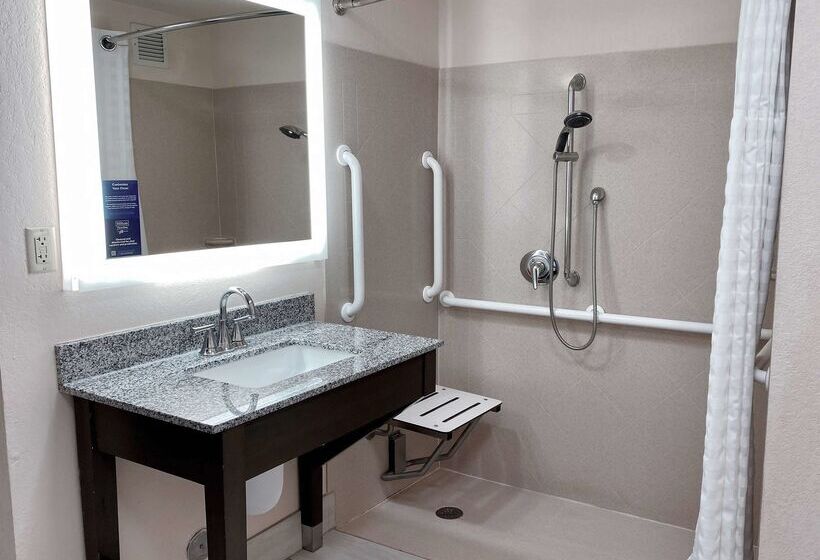 فندق Homewood Suites By Hilton Eatontown