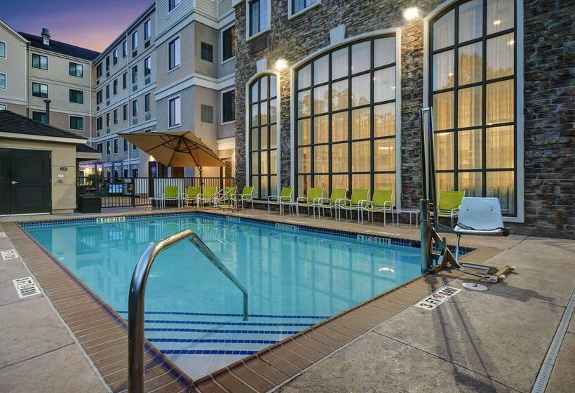 فندق Homewood Suites By Hilton Eatontown