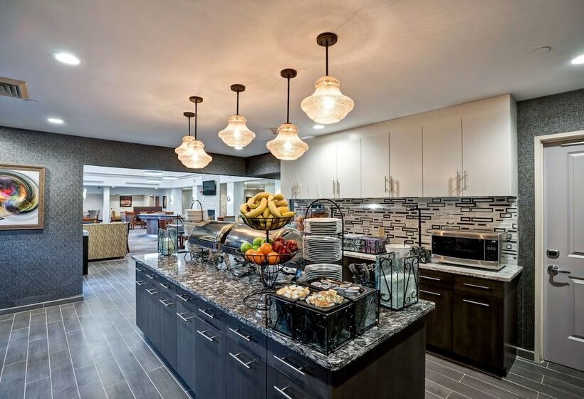 فندق Homewood Suites By Hilton Eatontown