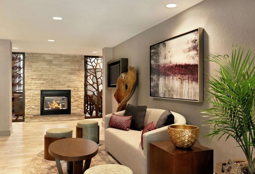 בית מלון כפרי Homewood Suites By Hilton Portland Airport