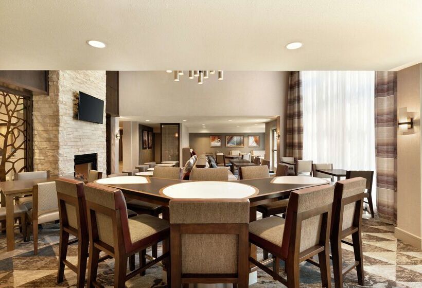 בית מלון כפרי Homewood Suites By Hilton Portland Airport