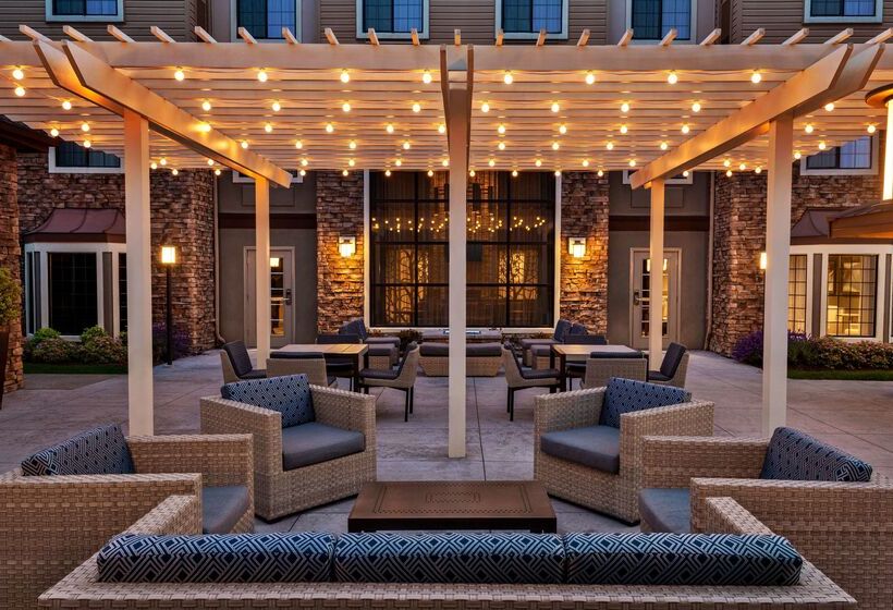 בית מלון כפרי Homewood Suites By Hilton Portland Airport