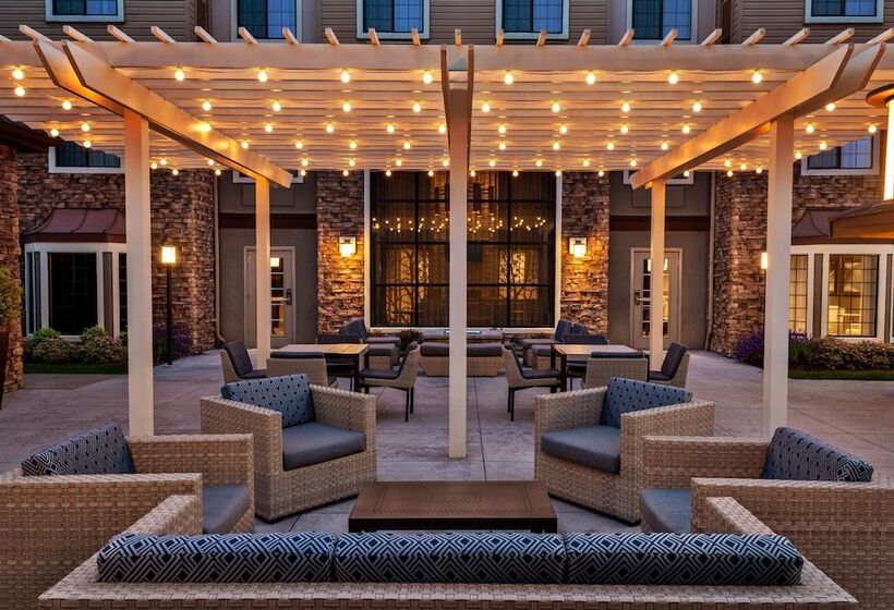 בית מלון כפרי Homewood Suites By Hilton Portland Airport