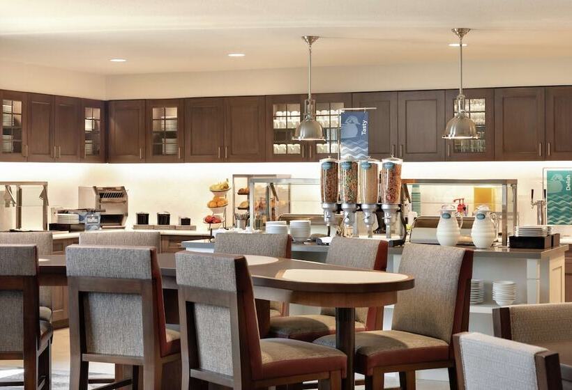 בית מלון כפרי Homewood Suites By Hilton Portland Airport