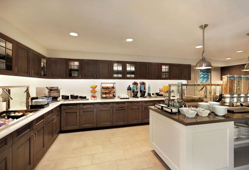 בית מלון כפרי Homewood Suites By Hilton Portland Airport