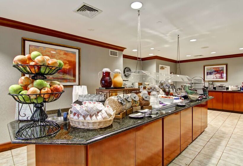 هتل Homewood Suites By Hilton Stratford