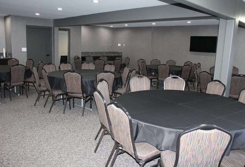 Hourglass Hotel, Ascend Hotel Collection