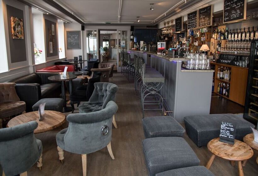 Отель Hôtel De L'ange