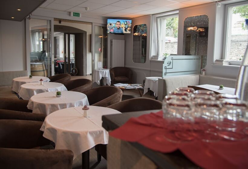 Отель Hôtel De L'ange