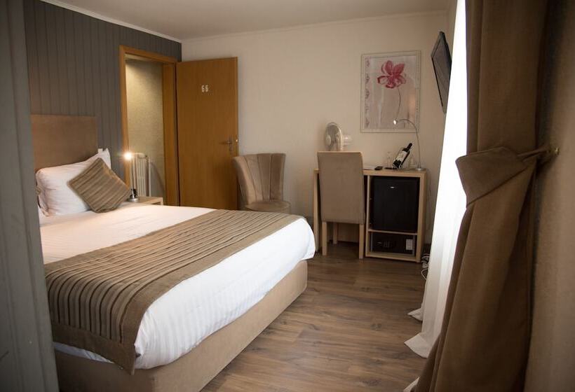 Отель Hôtel De L'ange