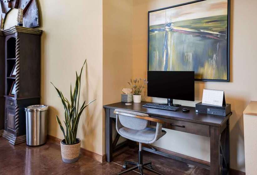 Inn At Port Gardner Everett Waterfront, Ascend Hotel Collection