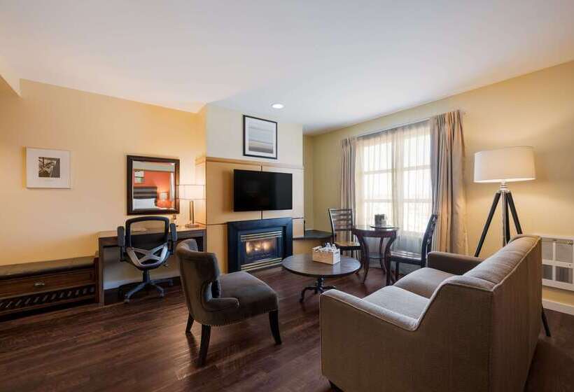 Inn At Port Gardner Everett Waterfront, Ascend Hotel Collection