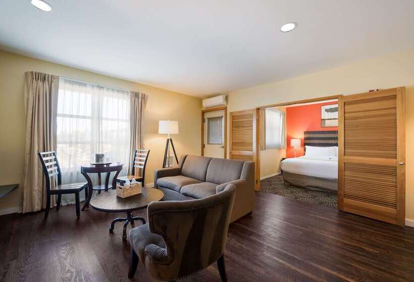 Inn At Port Gardner Everett Waterfront, Ascend Hotel Collection