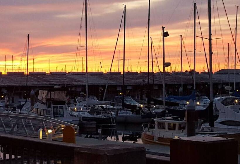 Inn At Port Gardner Everett Waterfront, Ascend Hotel Collection