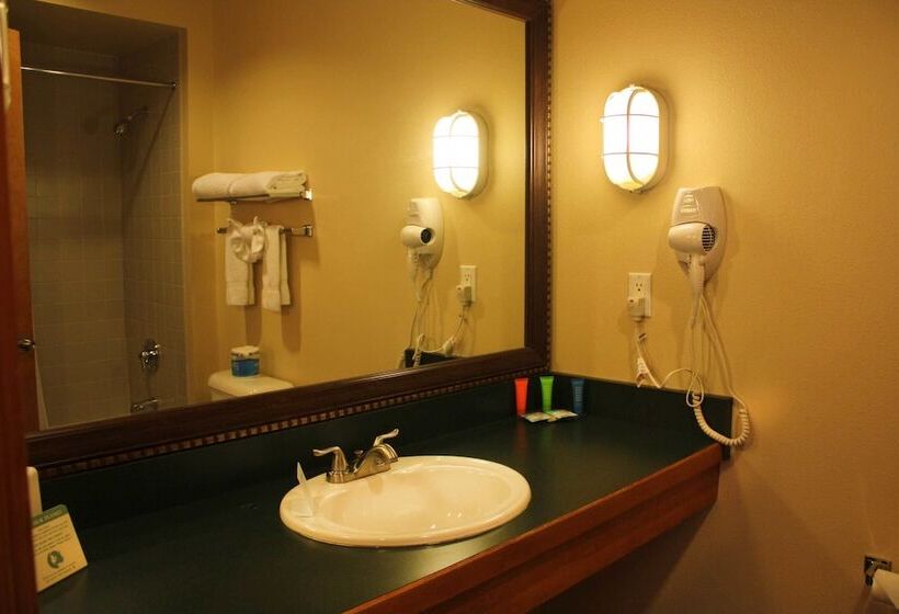 Inn At Port Gardner Everett Waterfront, Ascend Hotel Collection