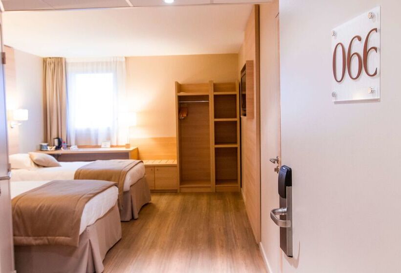 בית מלון כפרי Best Western Bourgoin Jallieu