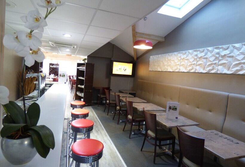 酒店 Kyriad Marseille Est   Aubagne Gémenos