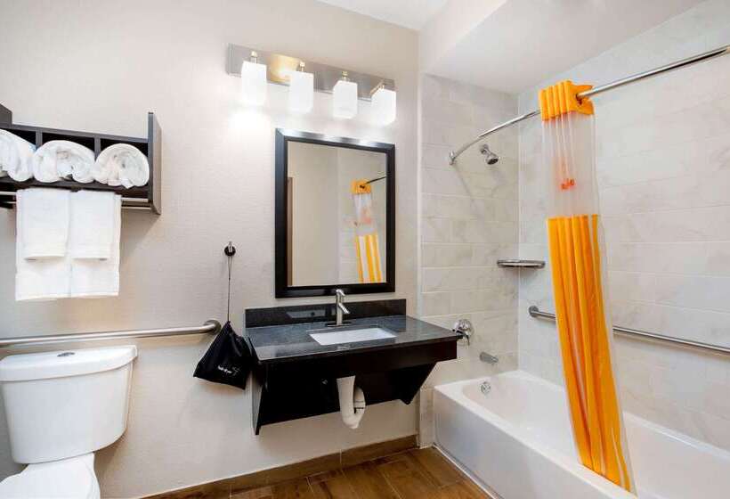 فندق La Quinta Inn By Wyndham Livermore