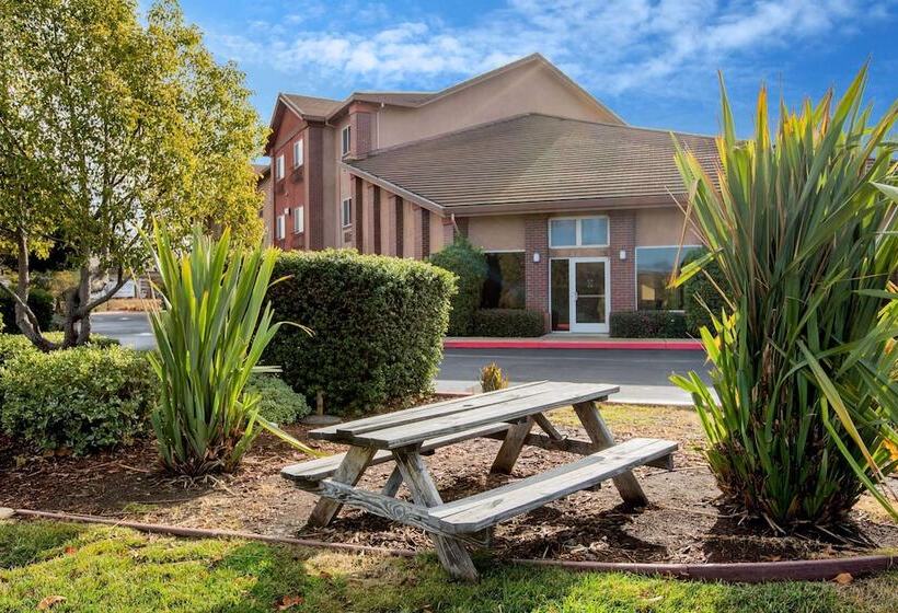 فندق La Quinta Inn By Wyndham Livermore