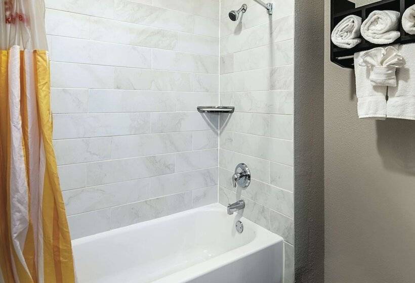 Отель La Quinta Inn By Wyndham Livermore