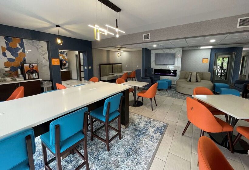 فندق La Quinta Inn & Suites By Wyndham Fayetteville I 95