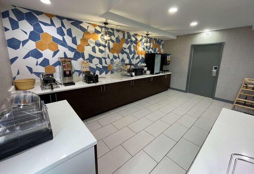 فندق La Quinta Inn & Suites By Wyndham Fayetteville I 95