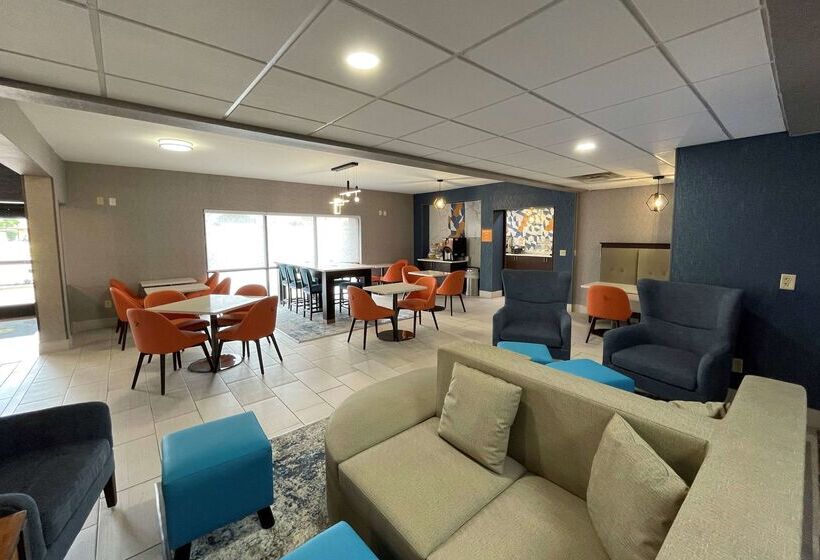 فندق La Quinta Inn & Suites By Wyndham Fayetteville I 95