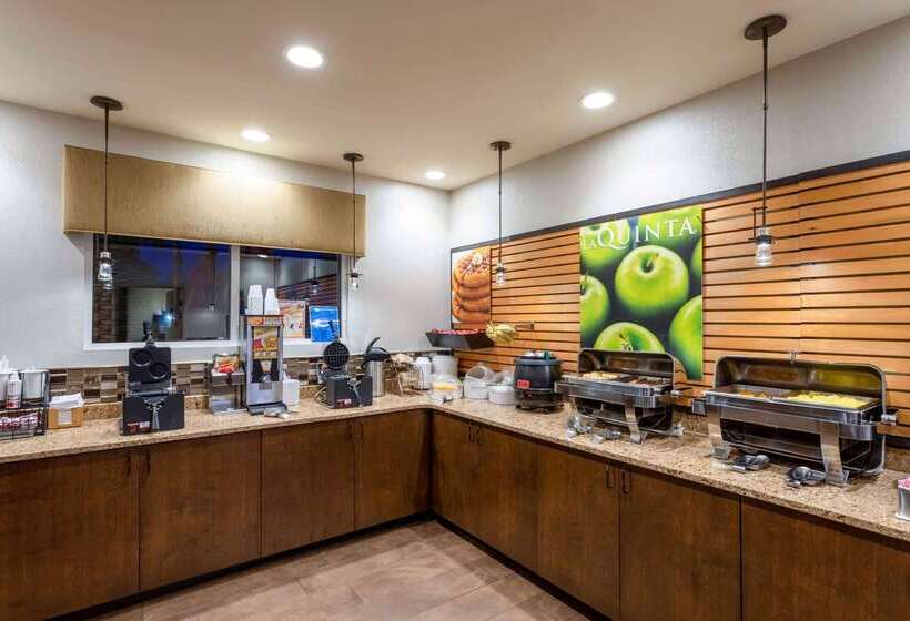 هتل La Quinta By Wyndham Pigeon Forge