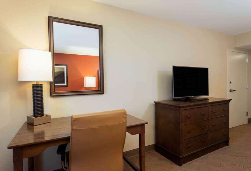 هتل La Quinta By Wyndham Pigeon Forge