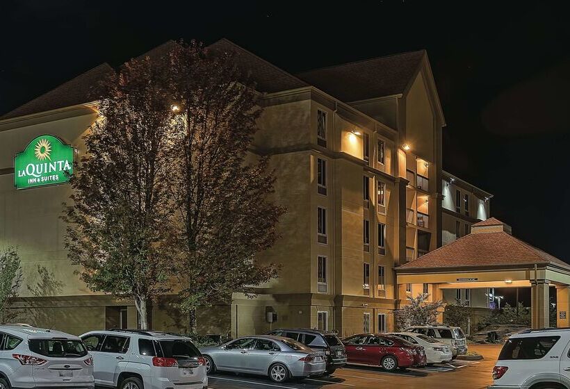 هتل La Quinta By Wyndham Pigeon Forge