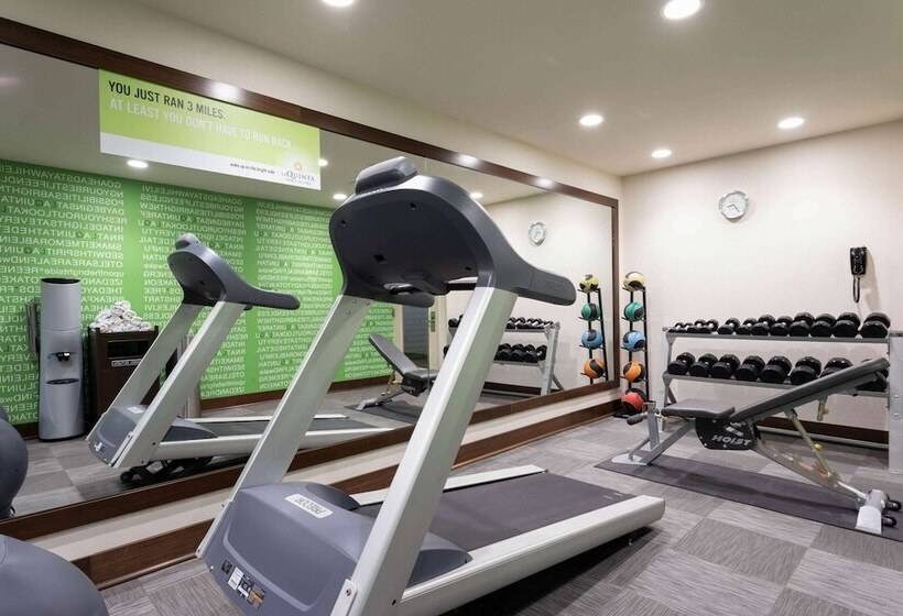 هتل La Quinta By Wyndham Pigeon Forge