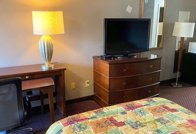 Magnuson Hotel Marietta